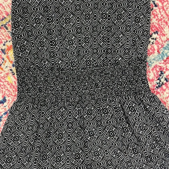 Joie Lawska Caviar Black Porcelain Print Silk Smocked Dress - Picture 6 of 10